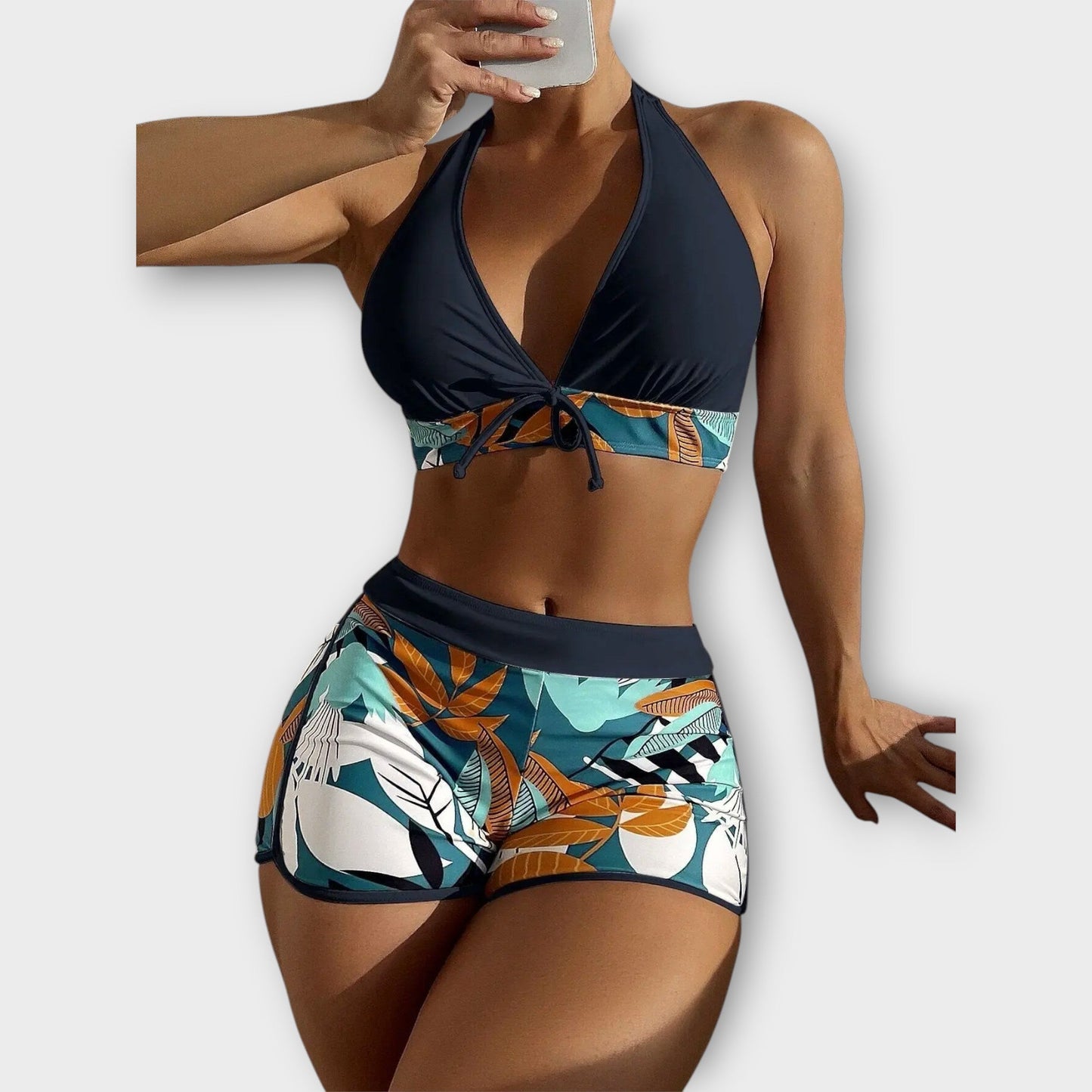 Hochtailliertes Halter-Bikini-Set