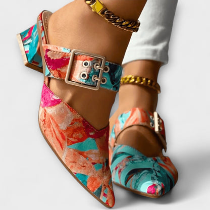 HILDRA I ABSÄTZE IM RETROSTIL