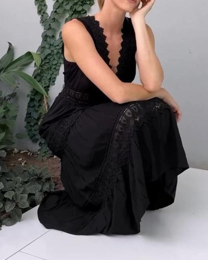 Aurélie - Elegantes Spitzenkleid mit V-Ausschnitt