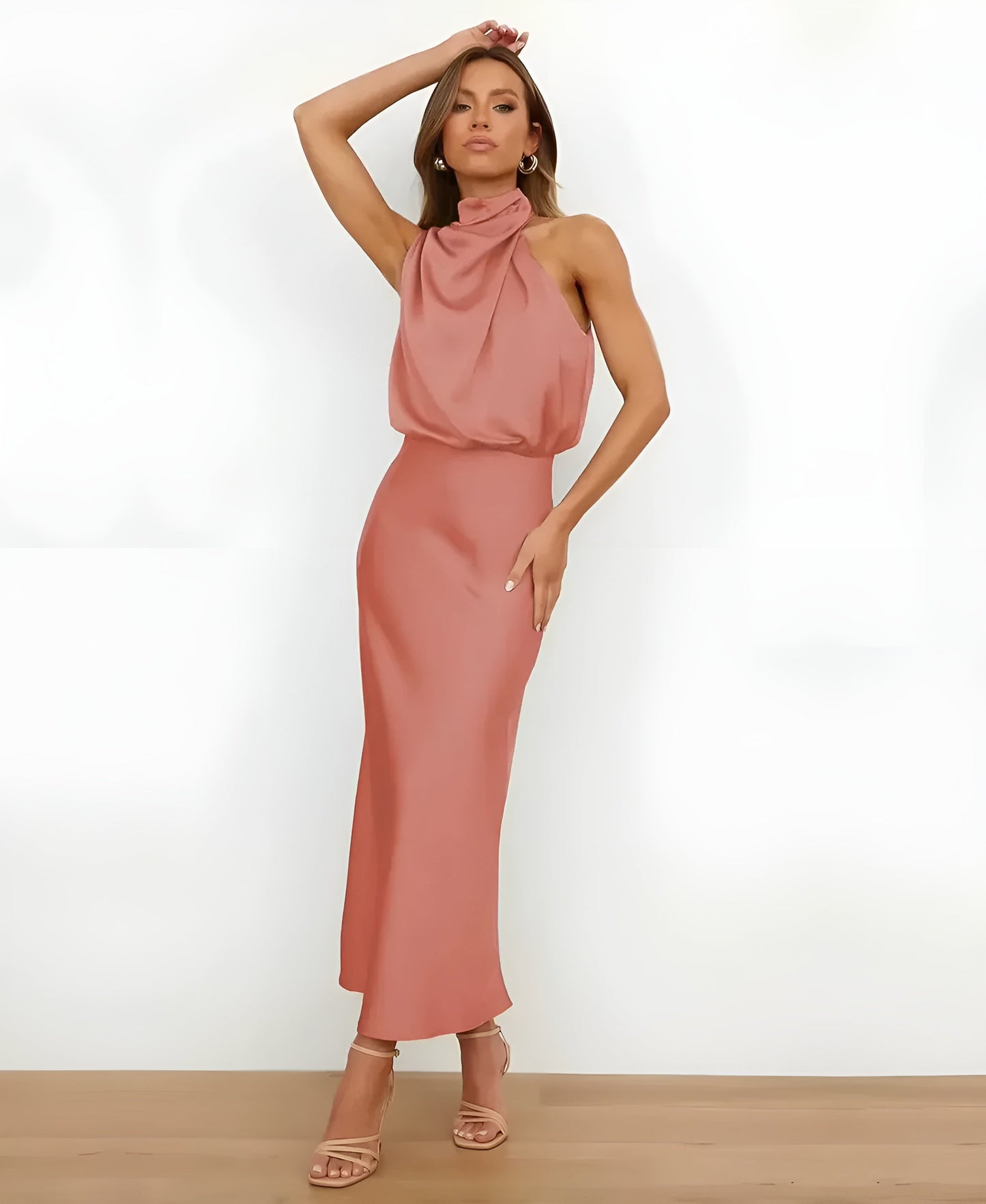 SELINA I LUXURIÖSES SATINKLEID