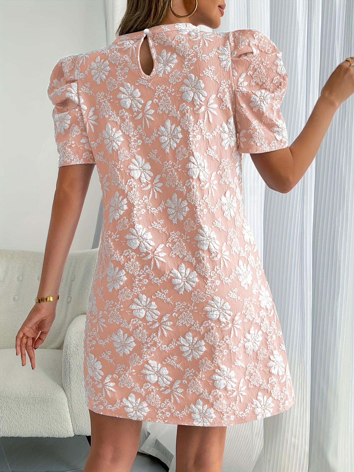 QUIRILDA I KURZARM-BLUMENKLEID