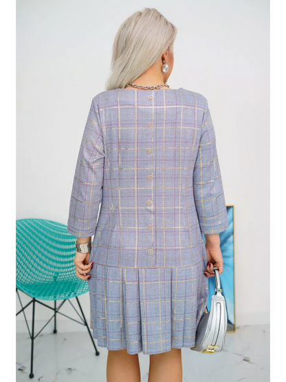 ELENA I LÄSSIGES KARIERTES KLEID