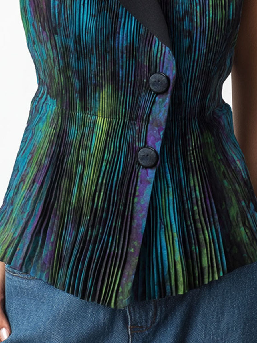 MARLENE I BEDRUCKTE ÄRMELLOSE PLISSEE-WESTE