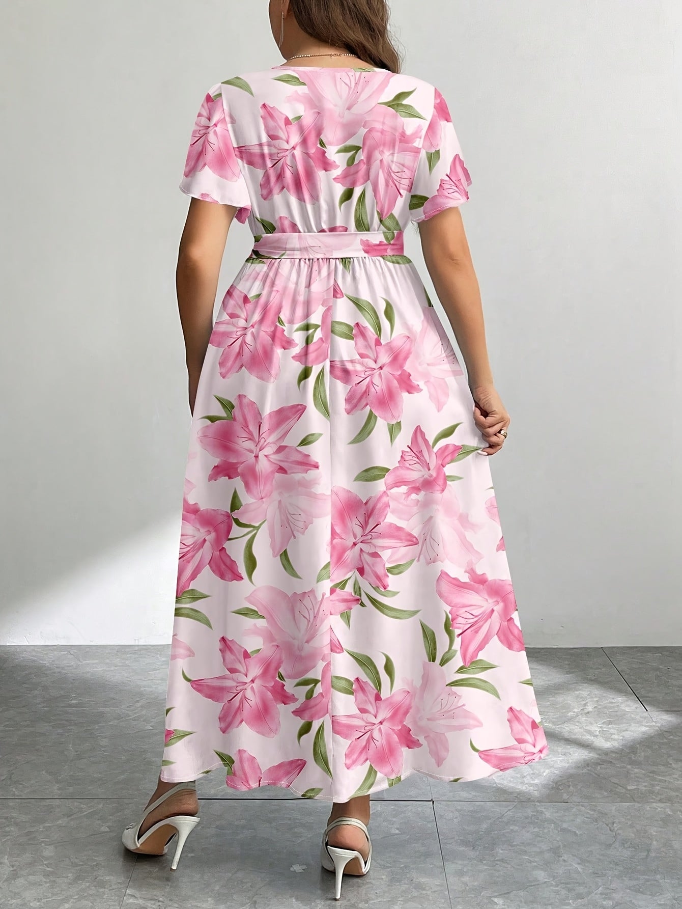 THEODEHILDE I GEBLÜMTEM MAXIKLEID