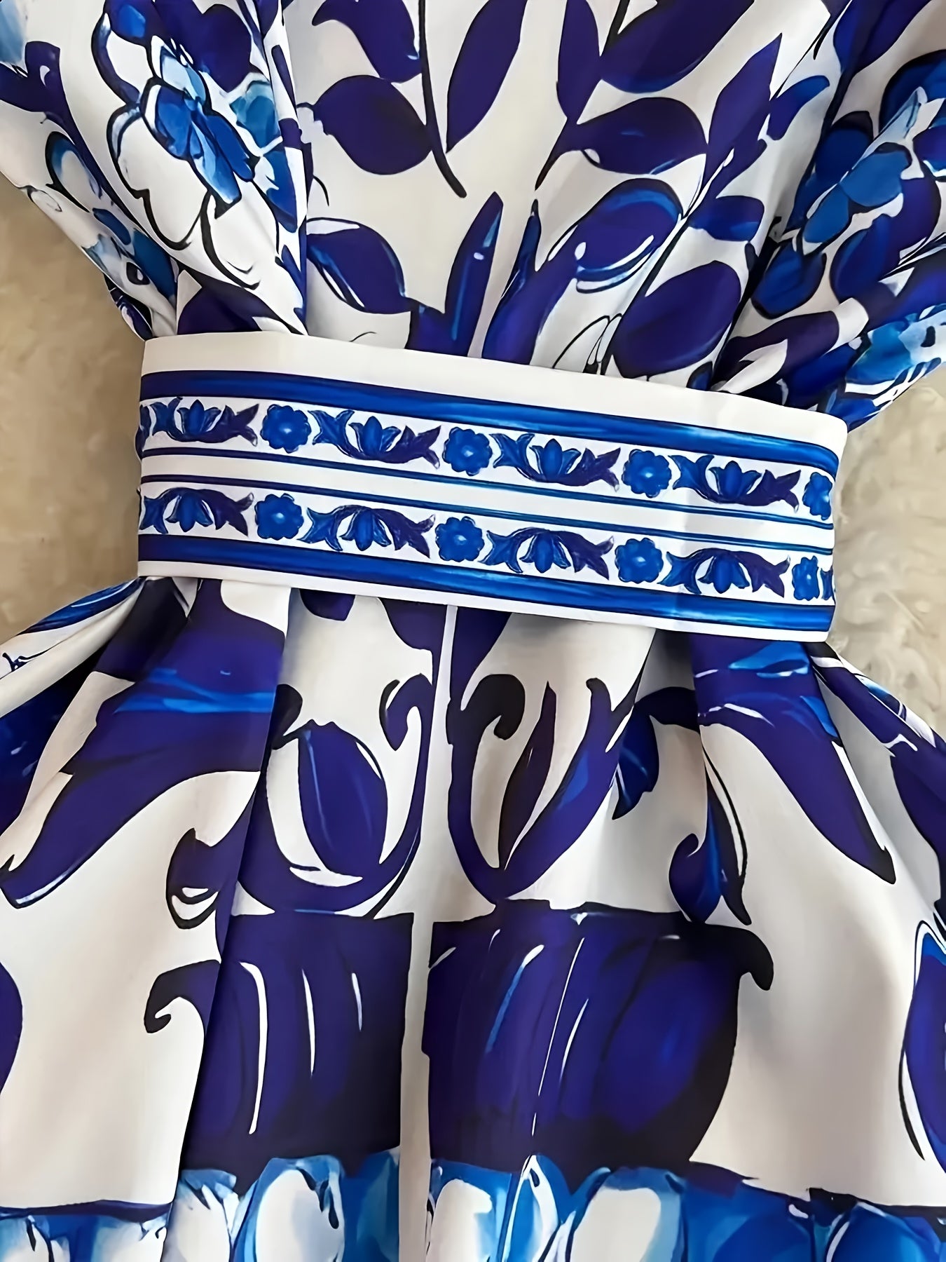 FREDEGUNDE I KLASSISCHES KLEID MIT GÜRTEL