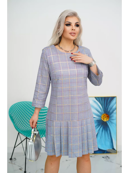 ELENA I LÄSSIGES KARIERTES KLEID