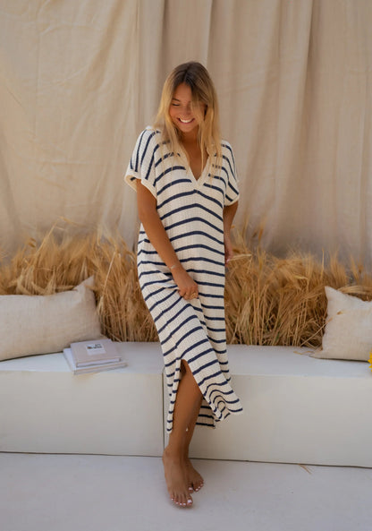 KATELIJN I GESTREIFTES MIDI-KLEID