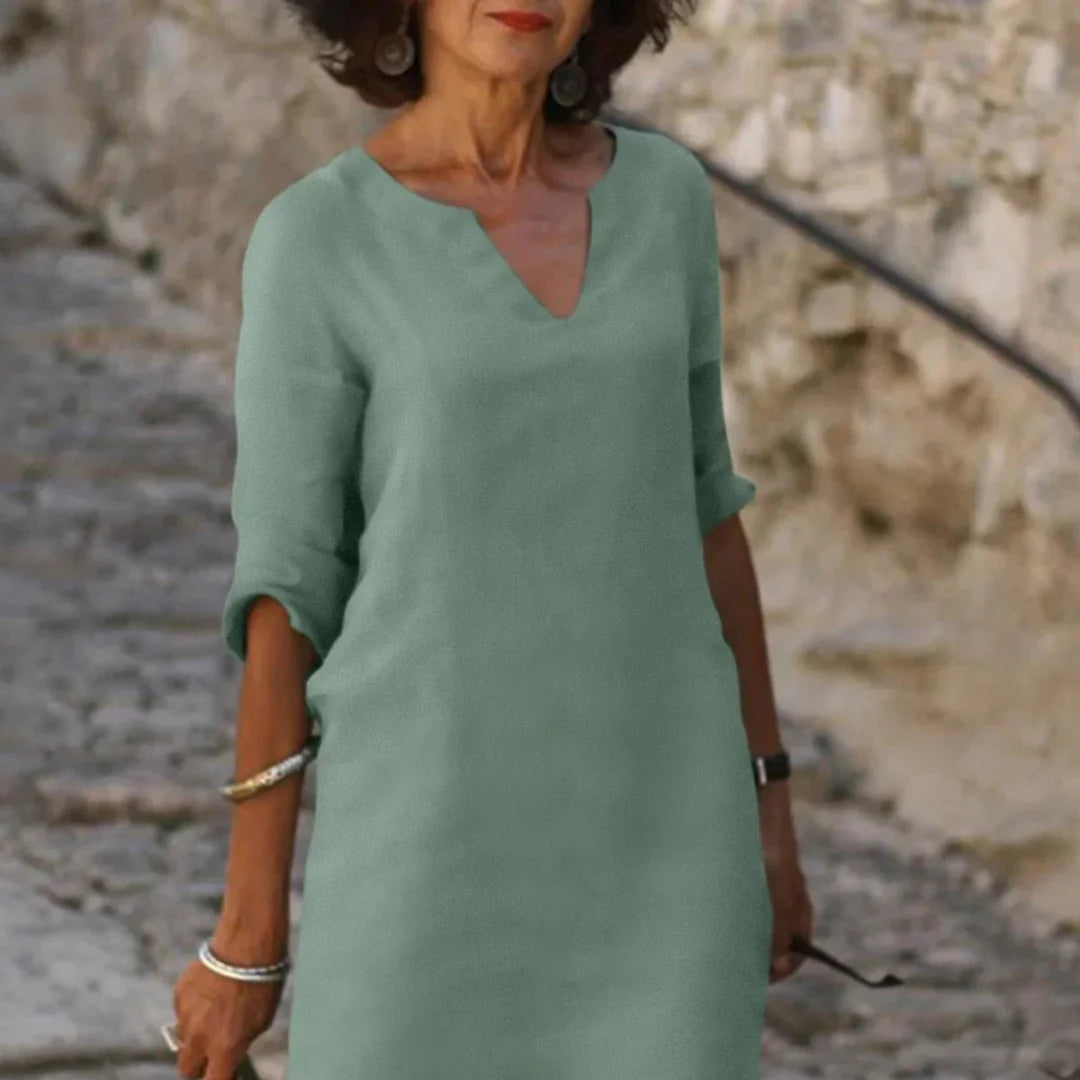 LENIA I LÄSSIGES LEINENKLEID