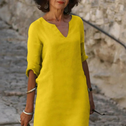 LENIA I LÄSSIGES LEINENKLEID